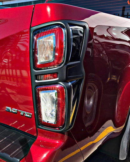 DMAX 2021 - TAIL LIGHT SURROUNDS