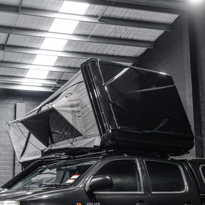 Defender Off Road Cantilever Hard Shell Rooftop Tent