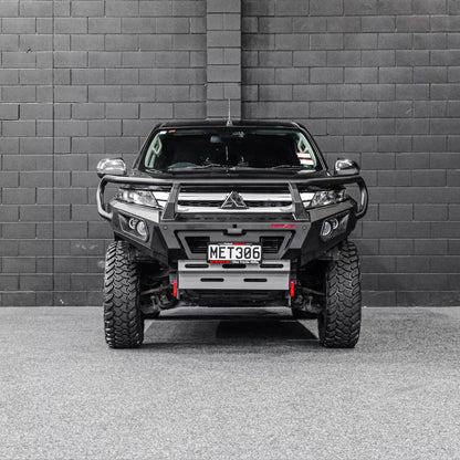 DEFENDER Off-Road Bull Bar + Winch & Spotlights Combo Package