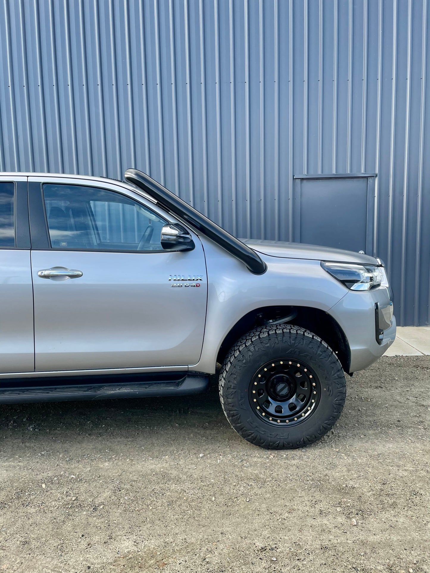 N80 Hilux Stainless Snorkel 15-22